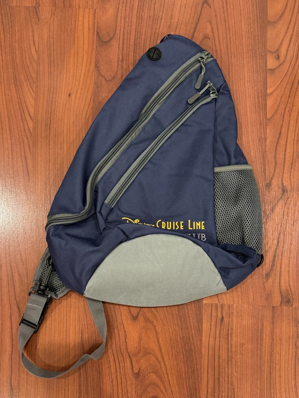 Disney Cruise Line Castaway Club Navy & Gray Sling Bag NWOT